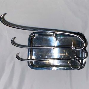 Jewelry necklace stand/holder